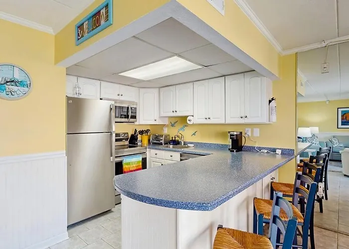 2br 2ba Block With Pool Holiday home